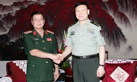 Renforcer la coopération entre les armées vietnamienne et chinoise